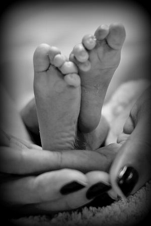 Micah and her daughter Ambra Storm, baby with anencephaly