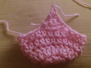 crocheted hat for babies with anencephaly